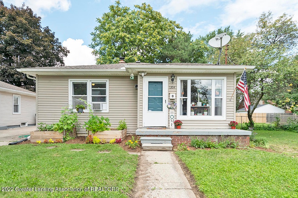 1204 Berten St, Lansing, MI 48910 - photo 1