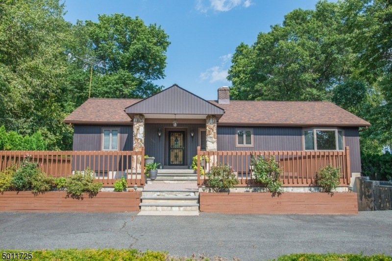 1089 S Beverwyck Rd, Parsippany, NJ 07054 - photo 1