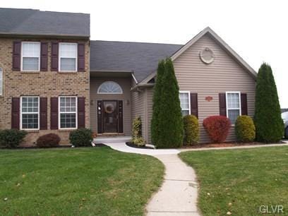 2171 Rolling Meadow Dr, Macungie, PA 18062 - photo 1