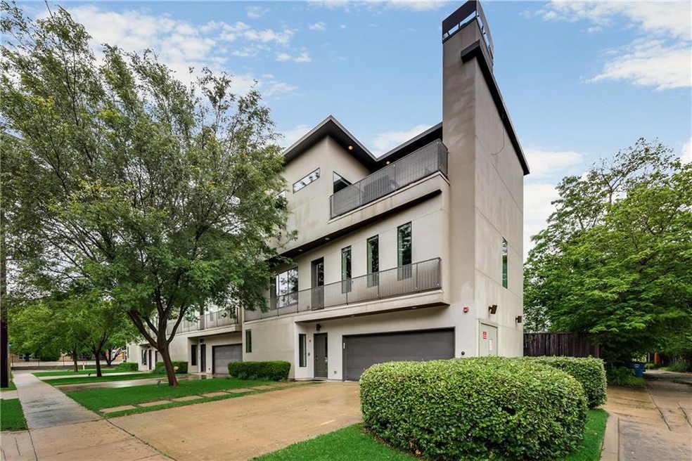 Contemporary 2 bedroom condo