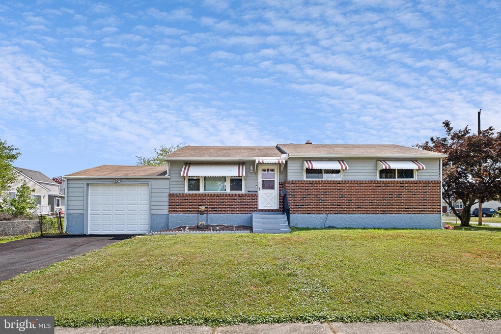 711 W 12th St, New Castle, DE 19720 - photo 1