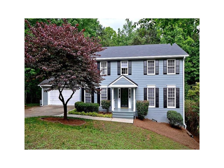 Exterior Front. CLICK the HomeScenes.com Virtual T