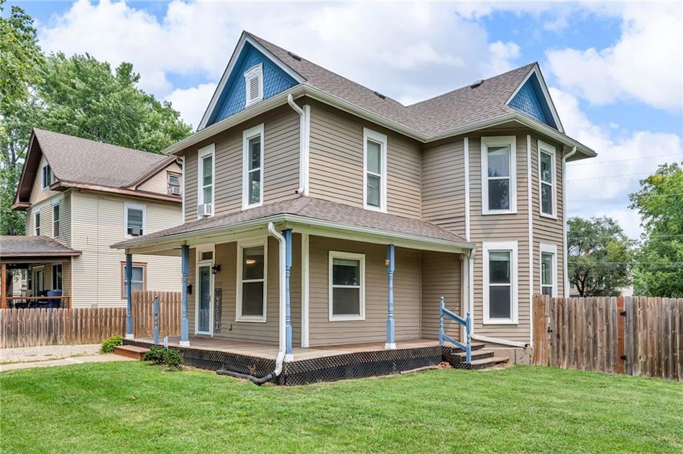 2058 SW Buchanan St, Topeka, KS 66604 - photo 1