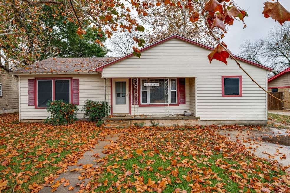 932 Moss St, Gainesville, TX 76240 - photo 1