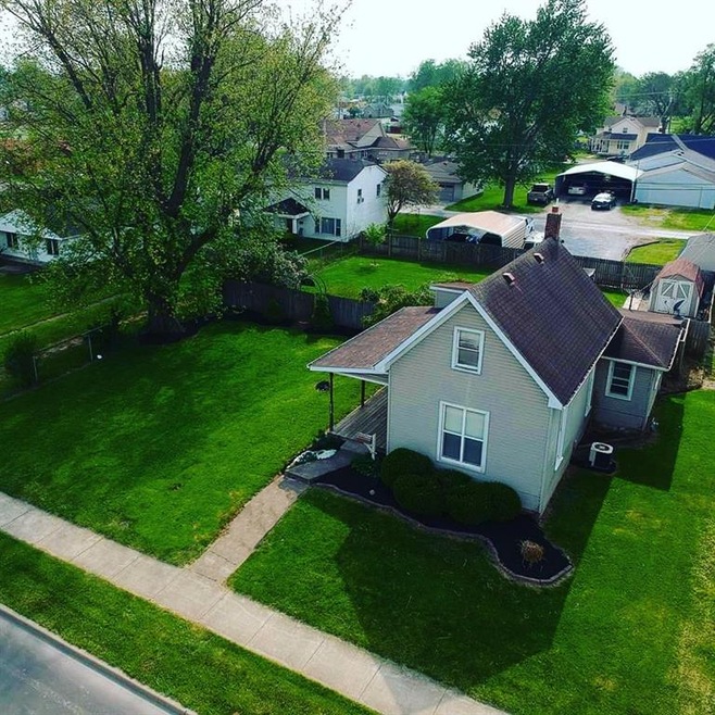 612 N Anderson St, Elwood, IN 46036 - photo 1