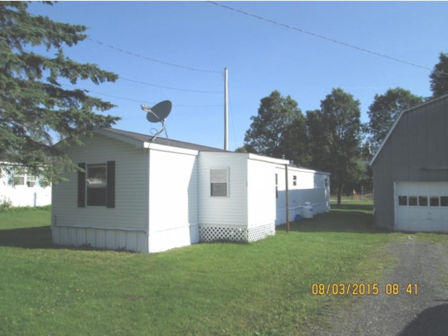 34 Canaan Mobile Home Park, Canaan, VT 05903 - photo 1