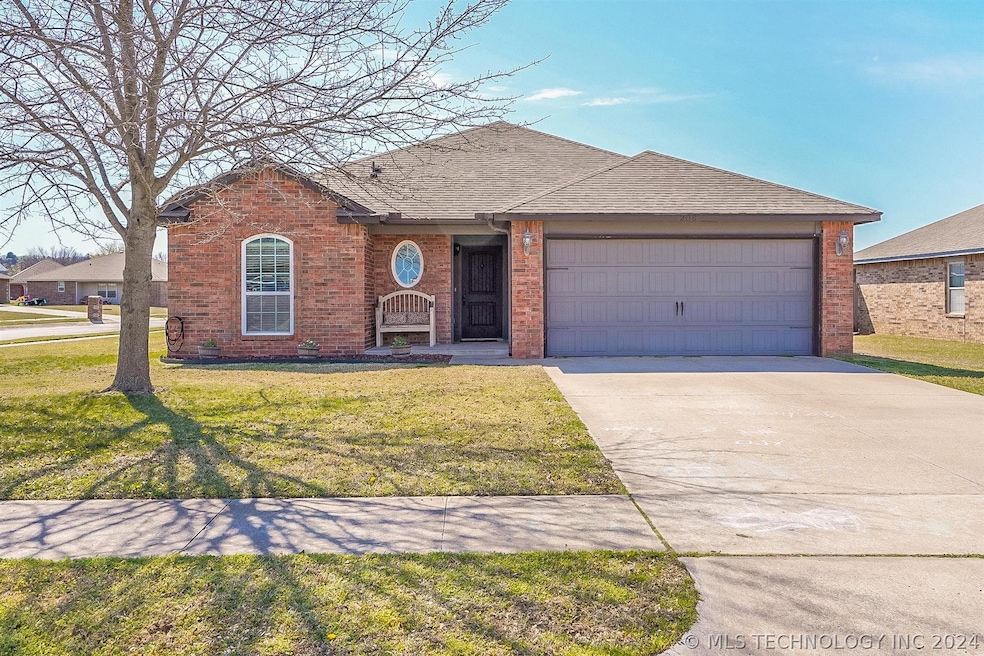 208 E Dillon Dr, Kiefer, OK 74041 | Homes.com