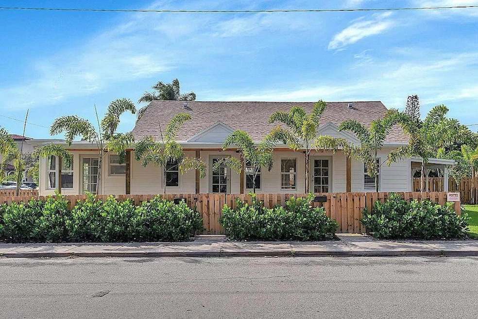 829 N K St unit 2, Lake Worth, FL 33460 - photo 1