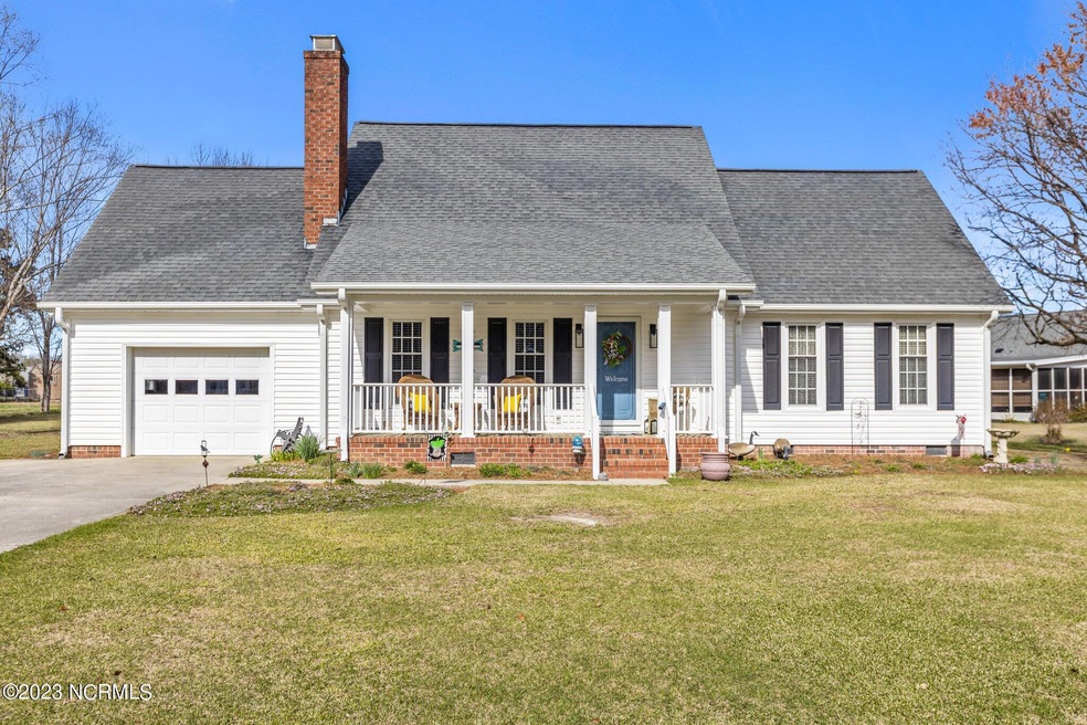 518 Ridge Dr, Winterville, NC 28590 - photo 1