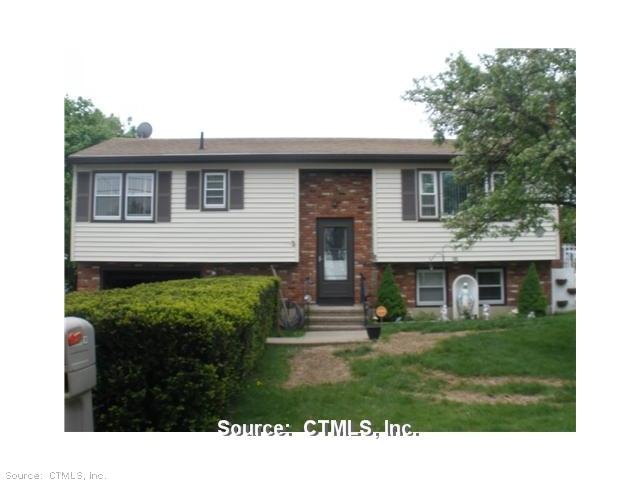 83 Dalton St, Oakville, CT 06779 - photo 1