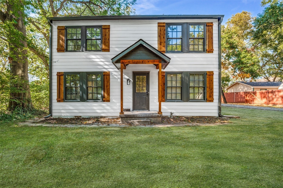 109 S Central Ave, Waxahachie, TX 75165 - photo 1