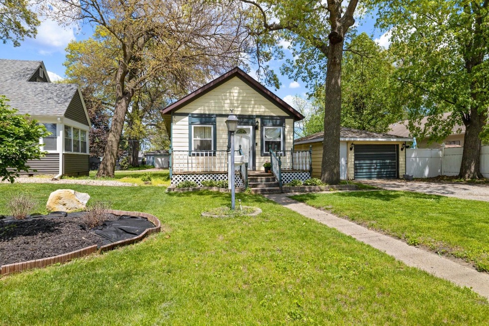 512 W Main St, Griffith, IN 46319 - photo 1