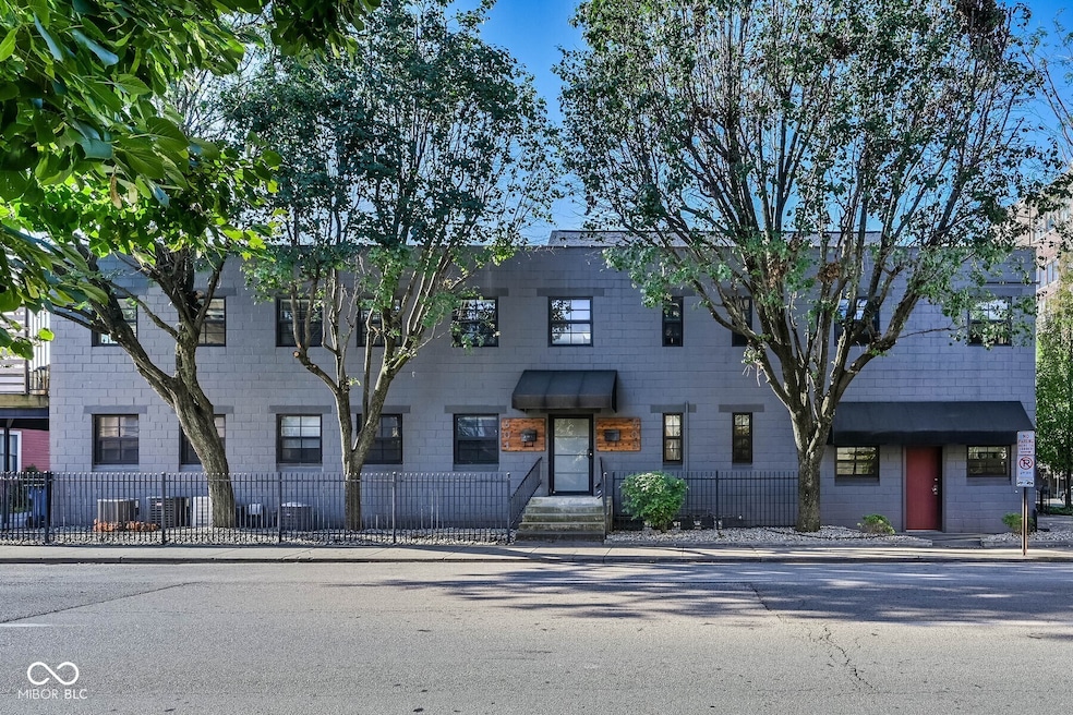 441 N Park Ave unit 4, Indianapolis, IN 46202 - photo 1