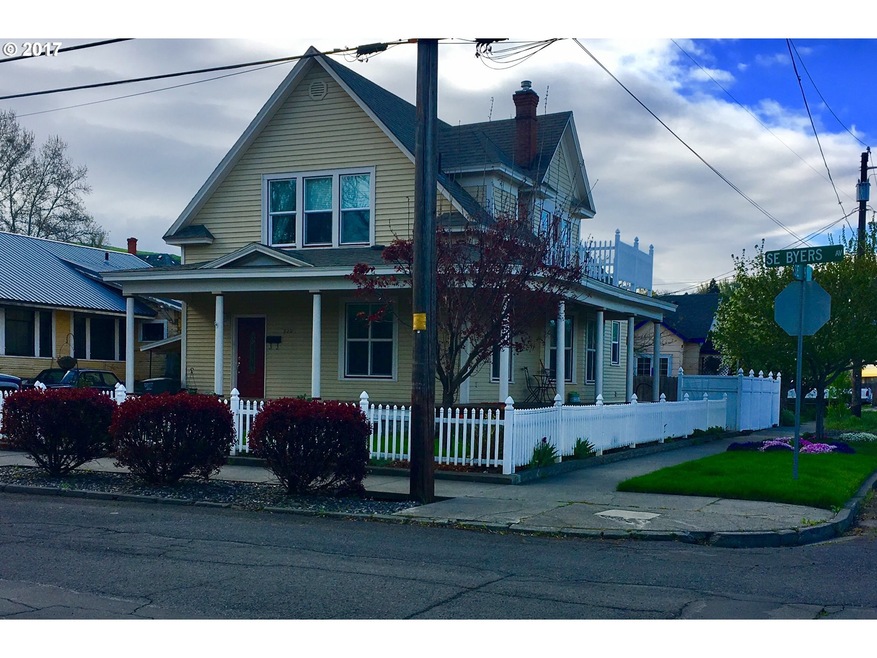 920 SE Byers Ave, Pendleton, OR 97801 - photo 1