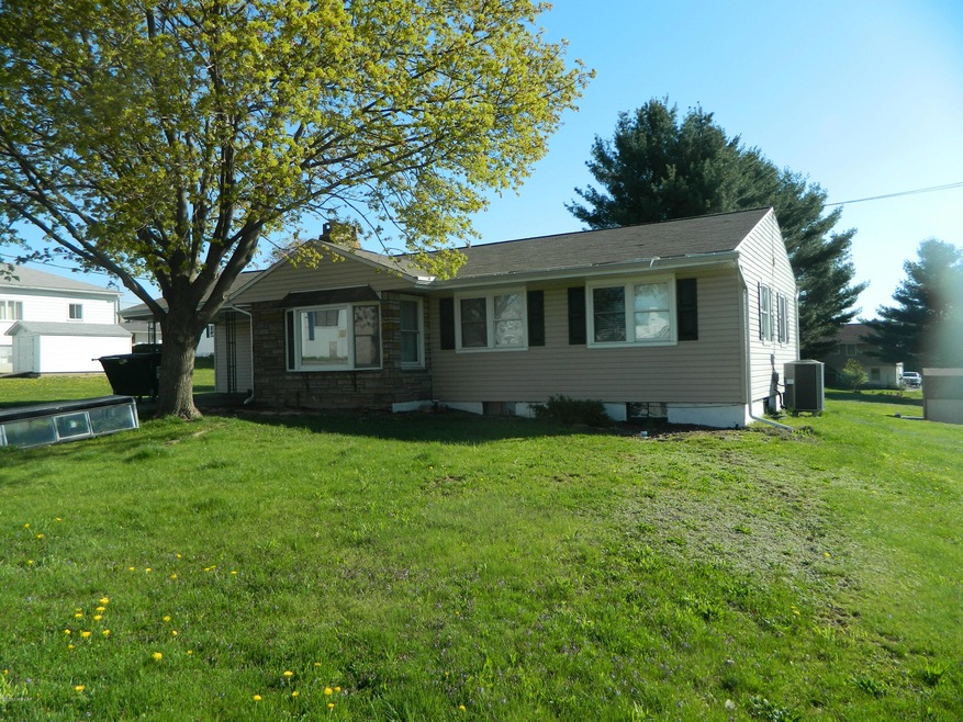 310 2nd Ave, Lock Haven, PA 17745 - photo 1