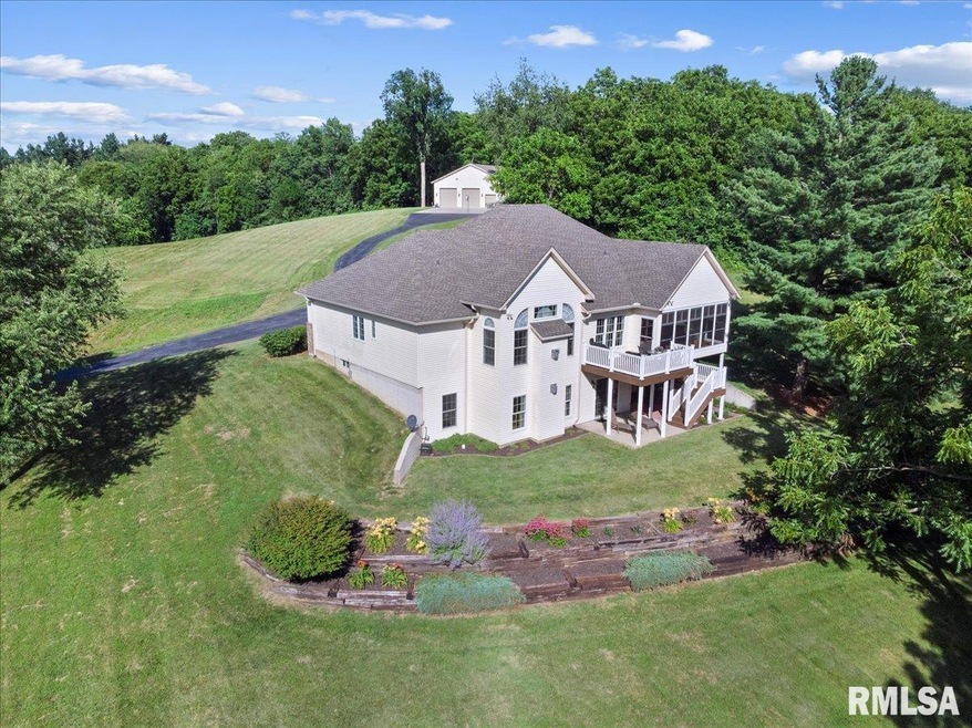 2045 Heitz Rd, Jacksonville, IL 62650 - photo 1