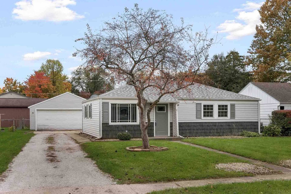 518 W Front St, New Carlisle, IN 46552 - photo 1