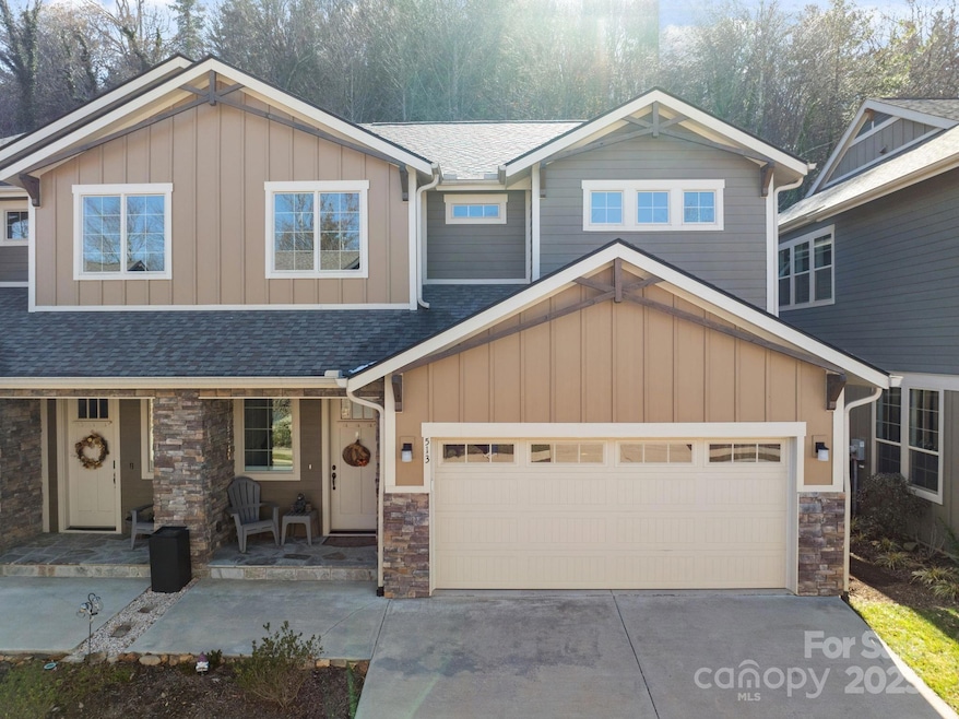 For Sale $647,500 • Co-Listing Agent