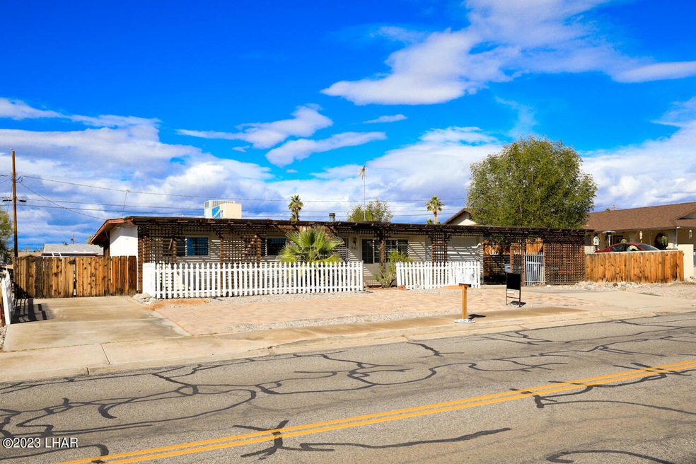 191 Smoketree Ave S, Lake Havasu City, AZ 86403 - photo 1