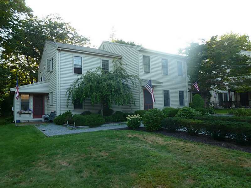 10 Howe St unit 1, Bristol, RI 02809 - photo 1