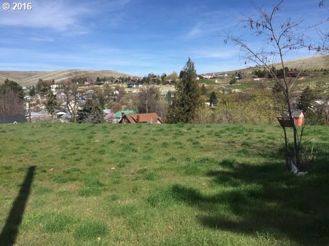 360 S Chase St, Heppner, OR 97836 - photo 1