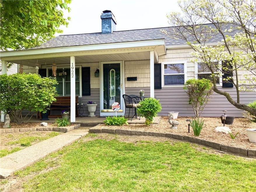 1922 Raymond Ave, Latrobe, PA 15650 - photo 1