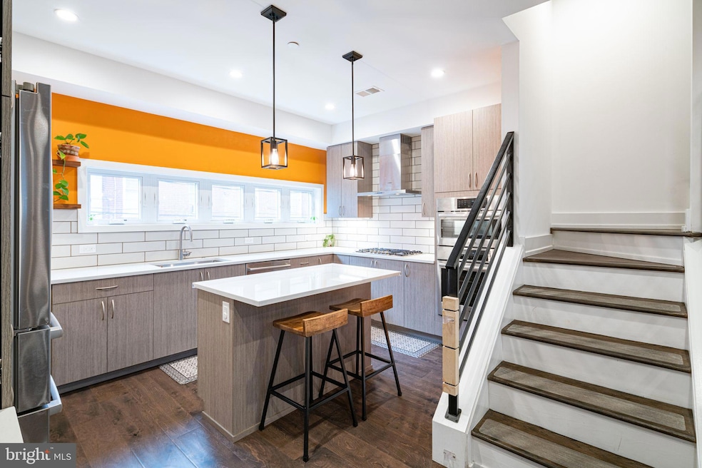 1757 Waterloo St, Philadelphia, PA 19122 - photo 1