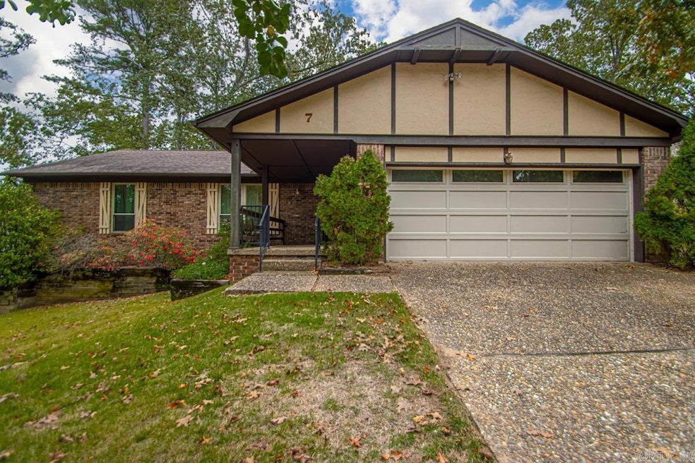 7 Apple Tree Cir, Little Rock, AR 72210 - photo 1
