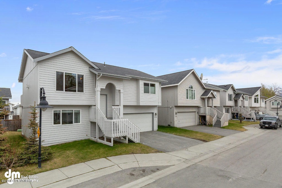 Exterior 20180509-DW-8373-SMALL