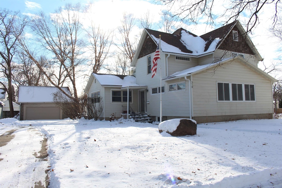 310 E 4th St, Spencer, IA 51301 - photo 1