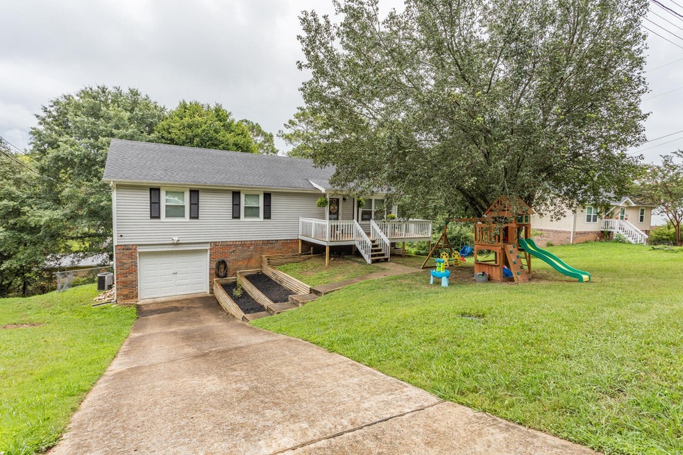 113 Dogwood Cir, Rock Spring, GA 30739 - photo 1