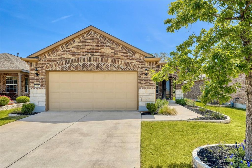 Welcome home to this well appointed, move in ready “TAFT” plan, brick and stone veneer elevation home.