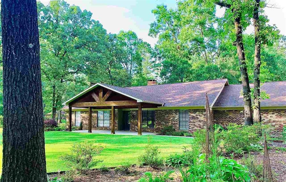 4 Wild Oak Cir, Texarkana, TX 75503 - photo 1