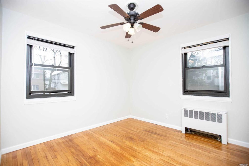 24577 62nd Ave, Little Neck, NY 11362 - photo 1