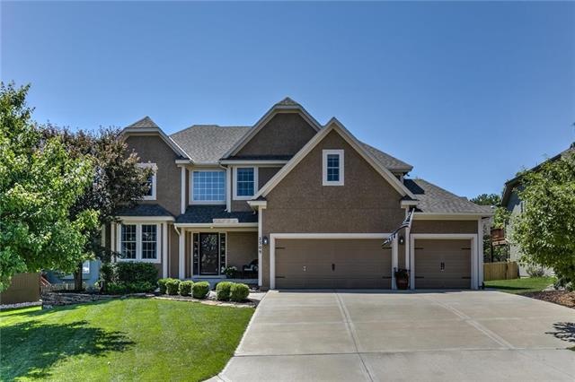 Beautifully updated home in popular Persimmon Poin