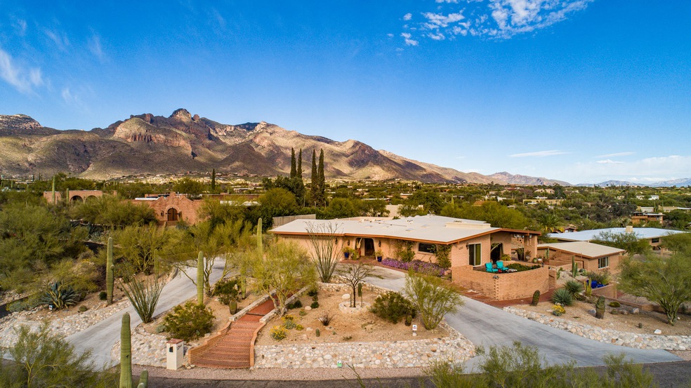 Welcome to 6500 N Camino Libby