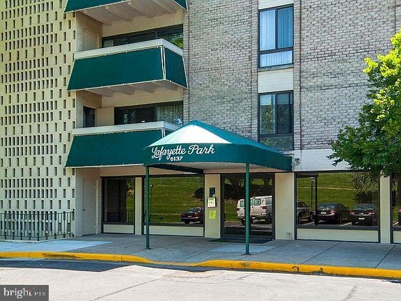 6137 Leesburg Pike unit 507, Falls Church, VA 22041 - photo 1