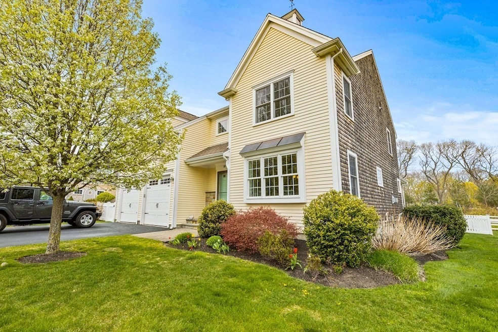 10 Weathervane Ct, Hingham, MA 02043 - photo 1