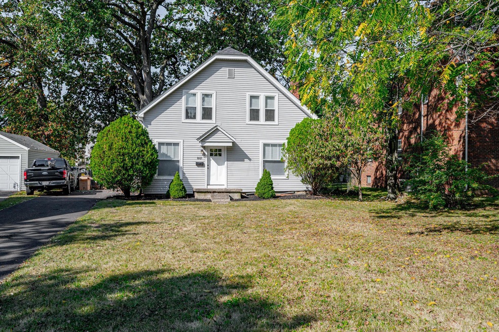 861 sheridan ave 040