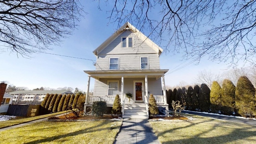 220 Manning St, Hudson, MA 01749 - photo 1