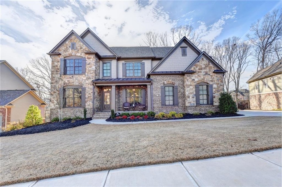 Amazing property in sought After Sterling On The L