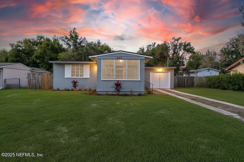 825 Gates St, Jacksonville, FL 32208 - photo 1