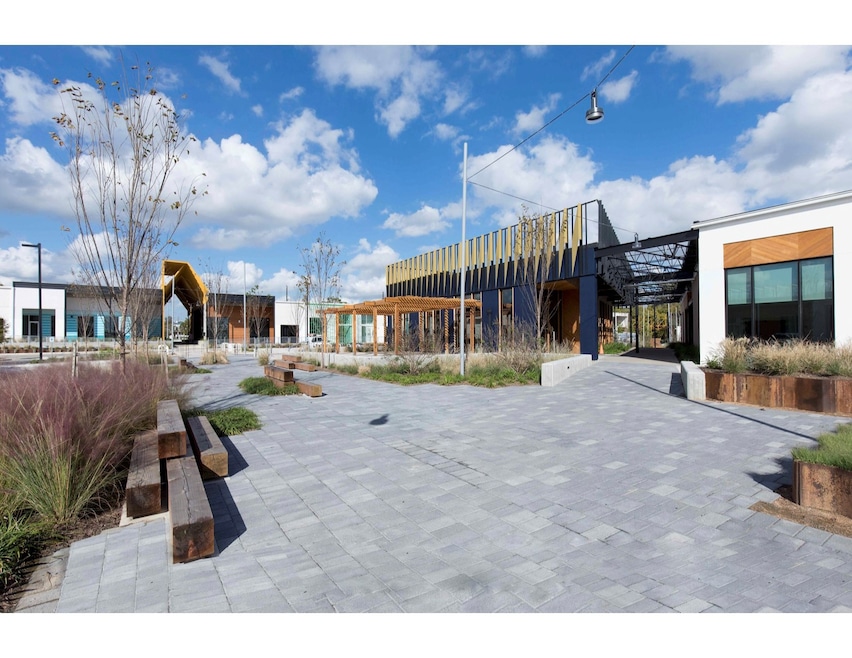 735 Ashland St, Houston, TX 77007 - photo 1