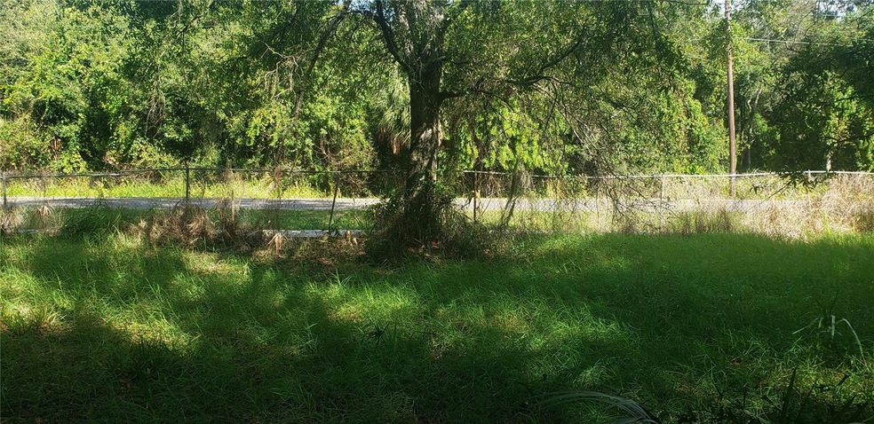 5805 Palm River Rd, Tampa, FL 33619 - photo 1