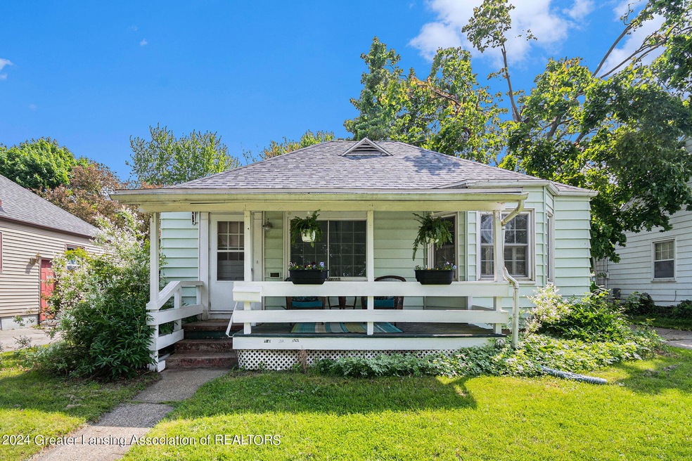 1517 W Barnes Ave, Lansing, MI 48910 - photo 1