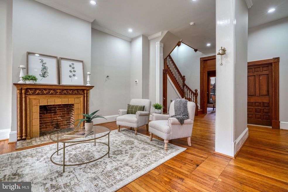 1711 Saint Paul St, Baltimore, MD 21202 - photo 1