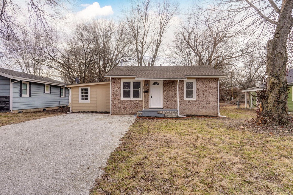 2622 W State St-1