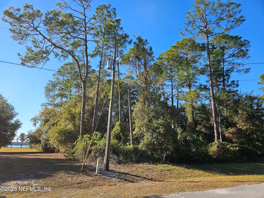 306 Lakeshore Dr, Starke, FL 32091 - photo 1