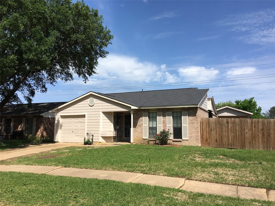 17522 Bullis Gap Dr, Hockley, TX 77447 - photo 1