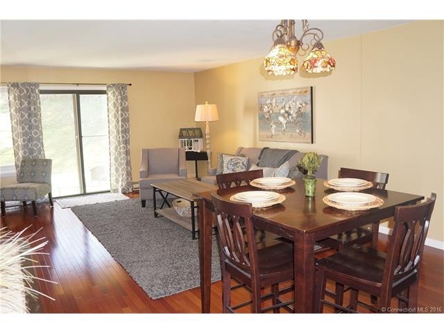 Wouldn't this make a great place to entertain?